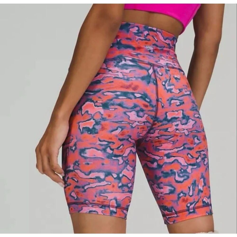 Lululemon Wunder Train High-Rise biker Shorts 8" Chroma Clash Multi size 0